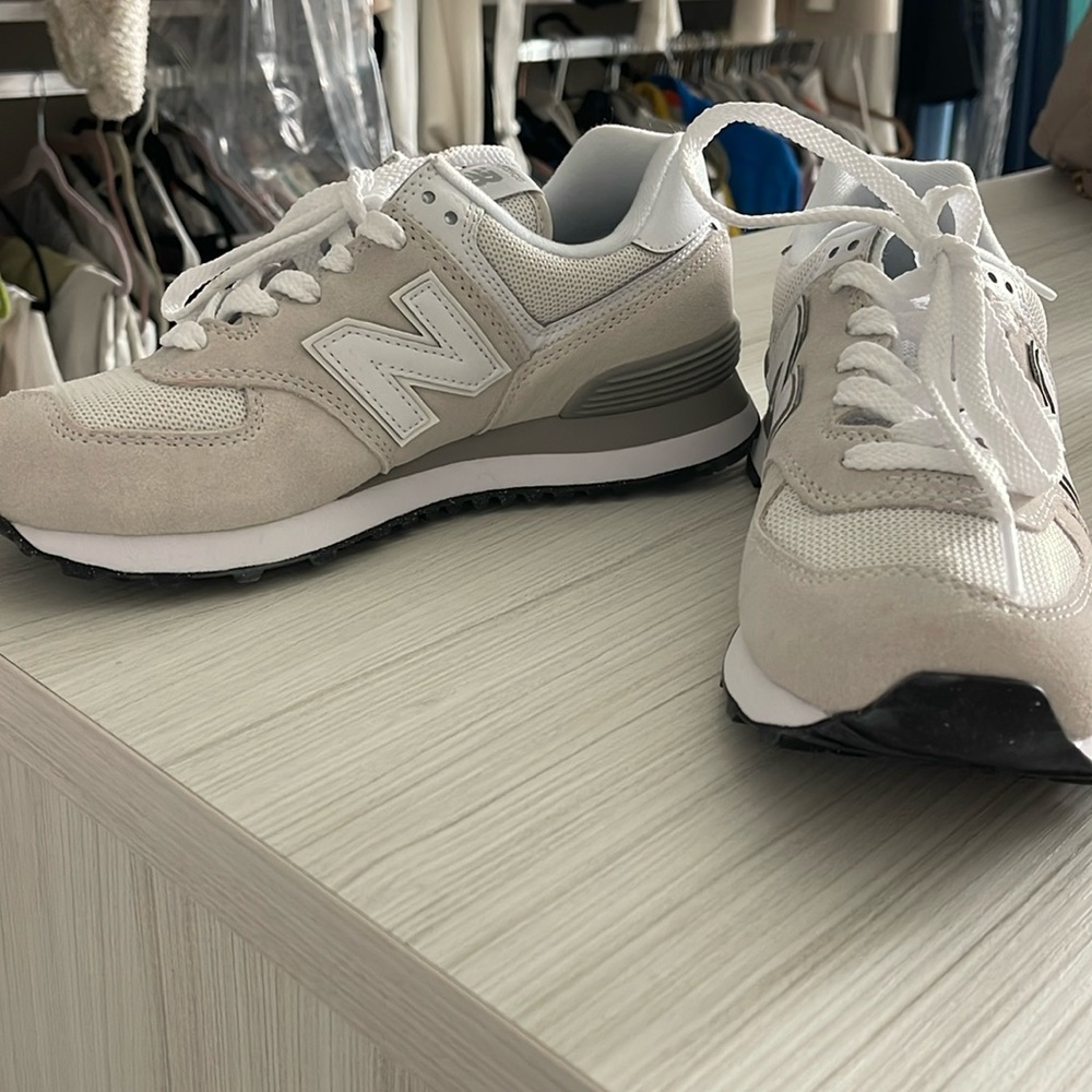 New Balance Women’s running sneaker